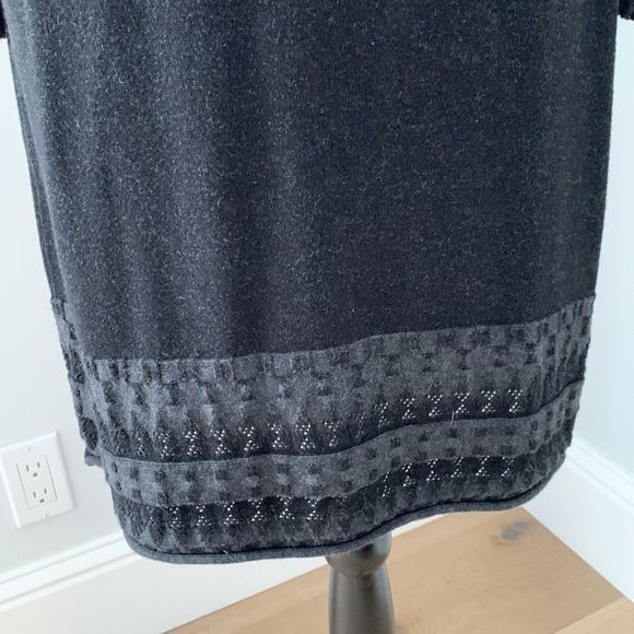 Max Studio long sleeve sweater dress with crew neck - Picture 9 of 10